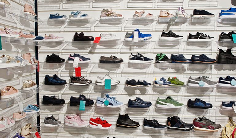 Dynamic Pricing & Stock Forecasting for Seasonal Demand