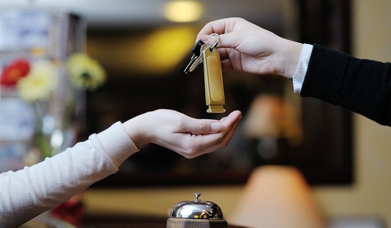 Smart Check-In & Virtual Concierges